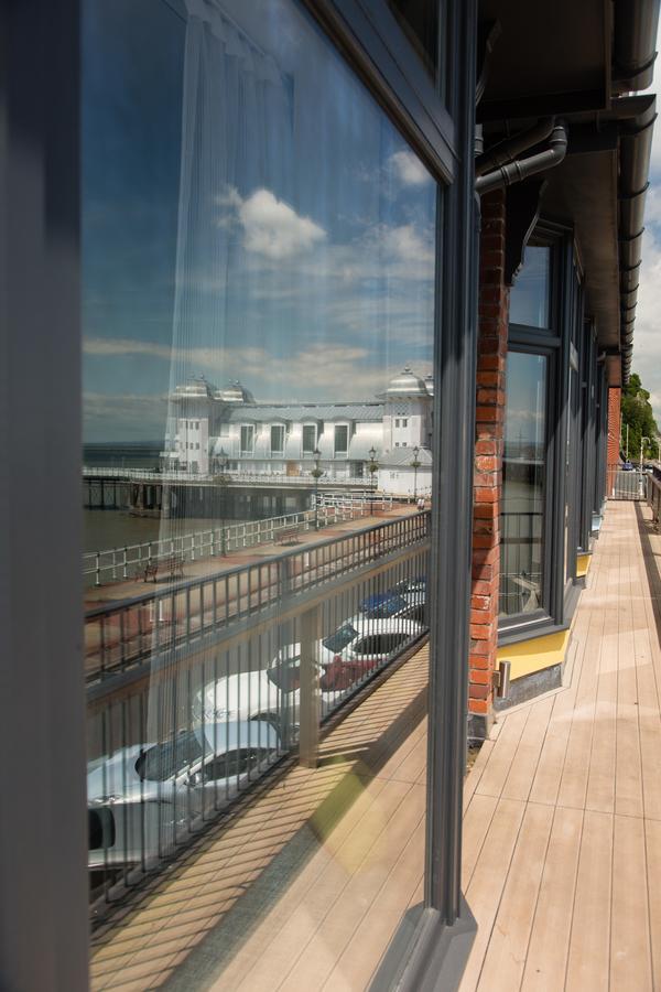 Restaurant James Sommerin Otel Penarth Dış mekan fotoğraf